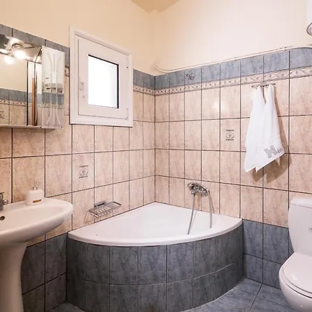 Xenia Apartman *