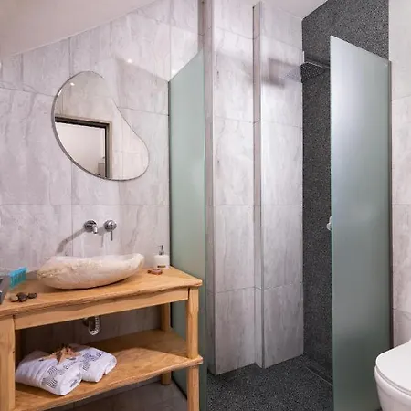 Xenia Apartman *