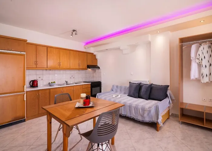 公寓 Xenia 利迈纳里亚